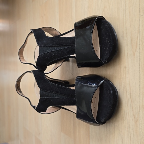 Caprice On Air Black Leather Block Heels Sabndals Size 36 US 5.5 - Picture 4 of 11